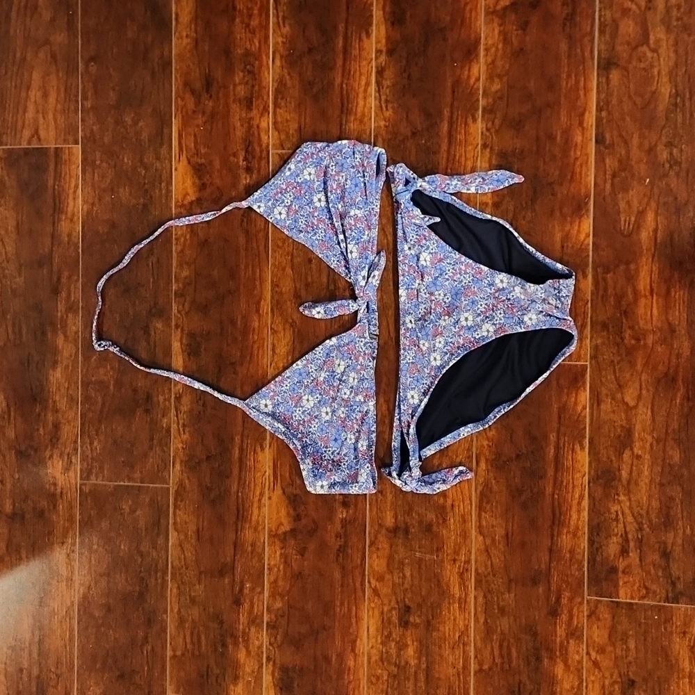 Gap 2 piece bikini top XL bottom L